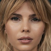 Abby Earl Çıplak