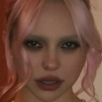 Adela Jergova Çıplak