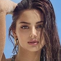 Aishwarya Bachchan Çıplak