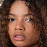 Alana Joness Çıplak