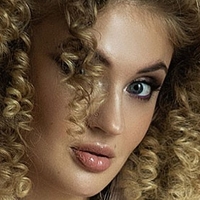 Alesya Selina Çıplak