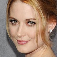 Alexandra Breckenridge Çıplak
