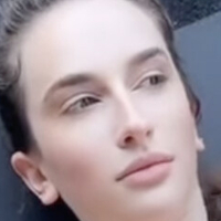 Amelia Samson Çıplak