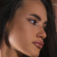 Anastasia Nikushkina Çıplak