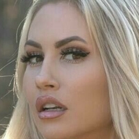 Andrea Ashe Çıplak