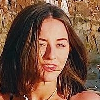 Angela Roselle Çıplak