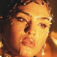 Aniyahalbino Çıplak