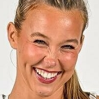 Anna Camden Çıplak