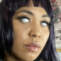 Aoki Kalani Çıplak