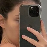 Aprelskaya Alina Çıplak