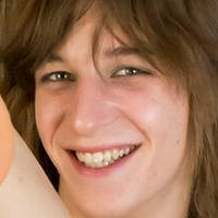April Gillespie Çıplak