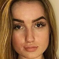 April Opal Çıplak