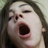 Astrid Tomescu Çıplak