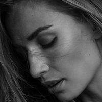 Aude-Jane Deville Çıplak