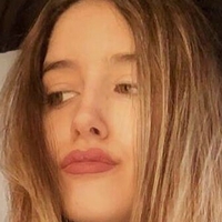 Belen Liberi Çıplak