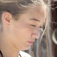 Bethan Sowerby Çıplak