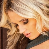 Bikinihuntress Çıplak