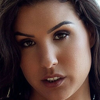 Bruna Redecker Çıplak