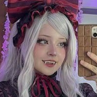 Camille Yuki Çıplak