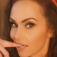 Carly.Mae Çıplak