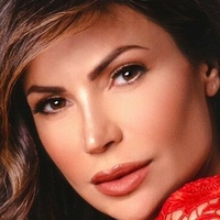 Caterina Valentino Çıplak