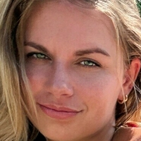 Claire Schroeder Çıplak