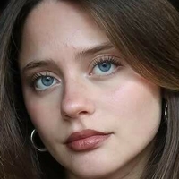 Consu Becerra Çıplak