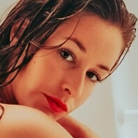 Corina Isabel Çıplak