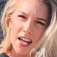 Courtney Miller Çıplak