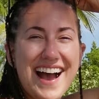 Dr. Airin Avery Çıplak