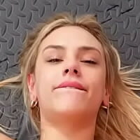 Dylan Moore Çıplak