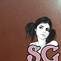 Eirenne Suicide Çıplak