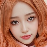 Elina Yi Çıplak