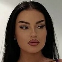 Emilia Emjeni Çıplak