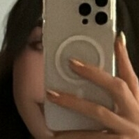 emilie.oficial Çıplak