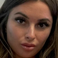 Emily Hurley Çıplak
