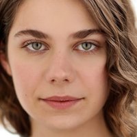 Emily Verla Çıplak