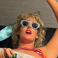 Emmy Legs Çıplak