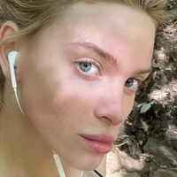 Emrosee Davies Çıplak