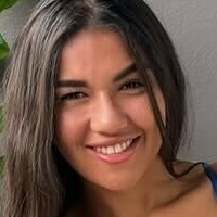 Estthergomesz Çıplak