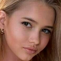 evilscarlett Çıplak