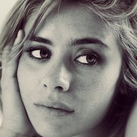 Greta Scarano Çıplak
