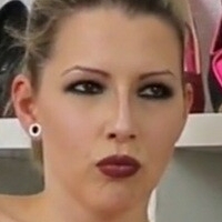 Gypsy Page Çıplak