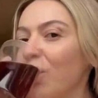 Hadise Çıplak