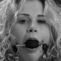 Helenas Luminance Çıplak