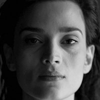 Irmena Chichikova Çıplak