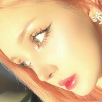 Julia Majch | Shieru Çıplak