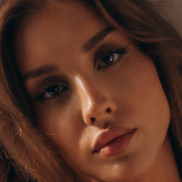 Julia Polowczyk Çıplak