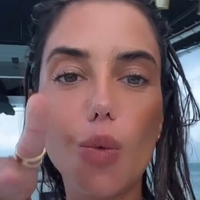 Julie Bertin Çıplak
