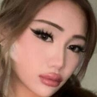 Julslin Juliana Çıplak